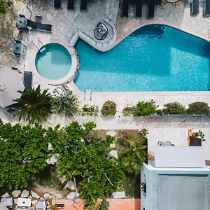 La Hotel