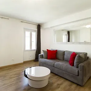 Florella Clemenceau Apartment